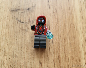Lego Marvel Super Heroes 76171 – Miles Morales v obrněném ro - 3