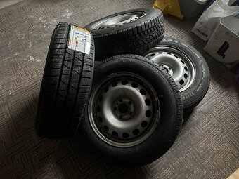 Zimní kola 215/65/16C - 3