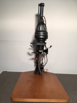 Zvětšovák Meopta. - 3