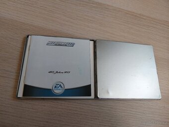 Need for speed 5 - Porsche unleashed - výroční edice 40 let - 3