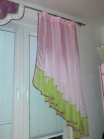 holčičí záclona - 3