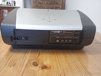 LCD projektor Sanyo PLV-Z2 (1280 x 720) - 3