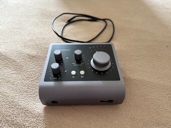 USB zvuková karta AUDIENT iD4 MKII - 3