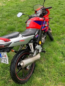 Honda CBR 125R - 3