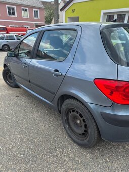 Peugeot 307 - 3