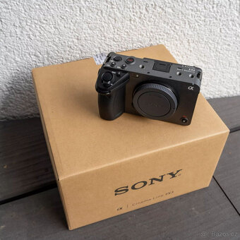 Sony Alpha FX3 Cinema Line + XLR rukojeť (super stav) - 3