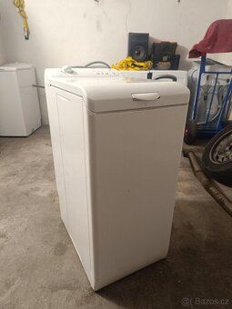 Pračka Zanussi vrchem plněná - 3