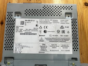 Prodám Autorádio Swing Škoda Fabia III 6V0035871D - 3