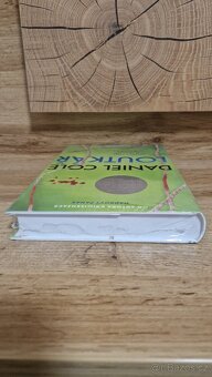 "Loutkář" - Daniel Cole - 3