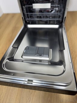 Myčka nádobí Whirlpool WSFO 3O23 PF X nerez - 3