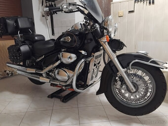 Suzuki Intruder 800 Volusia - 3