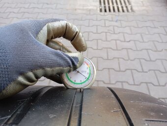 295/35/23 letní pneu pirelli - 3