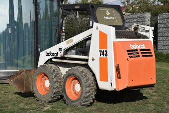 Bobcat 743 SMYKOVÝ NAKLADAČ - 3