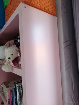 Růžová skříň policová,knihovna Ikea - 3