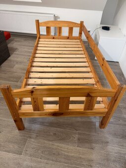 Prodám postel 90x200cm masiv borovice - 3