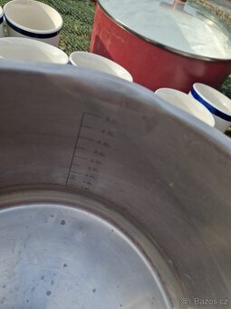 Nádobí - hrnce pánev hrnky - 3