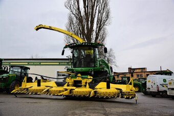 sklízecí řezačka John Deere 9700 - 3