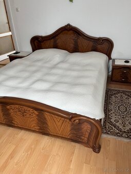 Italská leštěná ložnice - 3