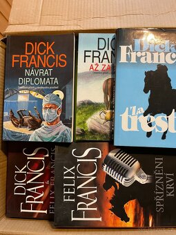 Sbírka knih Dicka Francise - 3