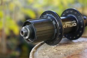 NOVY mtb zadni naboj DT SWISS ONYX, 32 der - 3