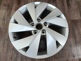 5x112 Volkswagen 6,5Jx17 ET46 BELMONT číslo 5H0601025B alu - 3