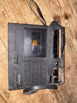 Sony TC-95 kazeťák - 3