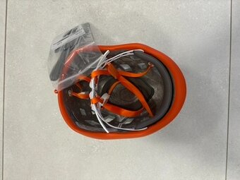 Helma Petzl Meteor – Lightweight - 3