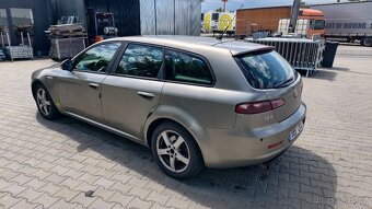 Prodám Alfa Romeo 159 1.9 JTDm, 135 kW, automat, r.v. 2007 - 3