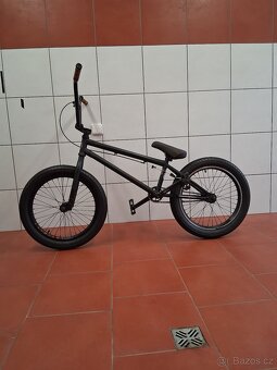 BMX MONGOOSE L 500 - 3