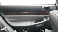 Audi a4 b5 dvere interier roleta kufru - 3