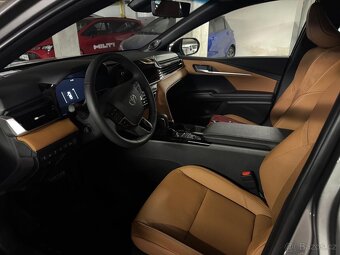 Toyota Camry Hybrid 2025 - 3