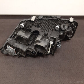 BMW 5 G30 5 G31 LCi full led světlo pravé 5A388C8 - 3