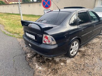 Opel Vectra B 2.0 16v 96 - 3