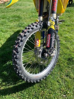 Suzuki rmz 250 - 3