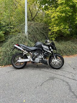 KTM 990 SuperDuke LC8 - 3