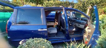 Prodám Peugeot 807 2,2hdi r.2006 - 3