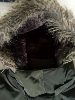 Dívčí zimní bunda Esprit - 3