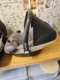 Autosedačka Maxi Cosi ,,vajíčko" - 3