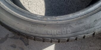 2×Gumy 205/45 r17 M+S Apollo. - 3
