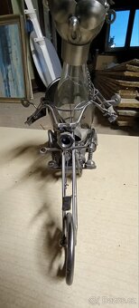 Motorka Stojan na láhev - 3