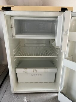malá lednička Zanussi - 3