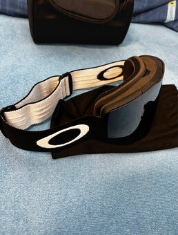 Oakley Fall Line M - 3