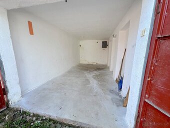 Pronájem zděné garáže - Pod Soudním Vrchem, Znojmo - 3