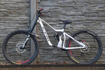 Celoodpružené sjezdové kolo CTM Mons Race 2021 - 3