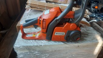 Motorová pila Husqvarna 440 - 3