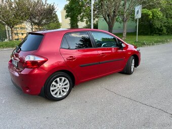 Toyota Auris 1.6 Valvematic - 3