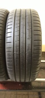 Pirelli P Zero 225/40 R19 93W 4-5mm - 3
