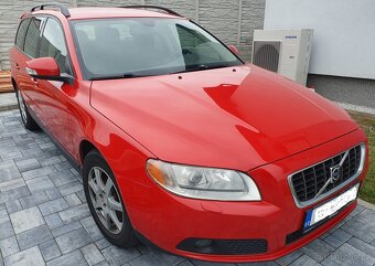 Volvo V70 2.0D 100kW 2009, manuál - 3