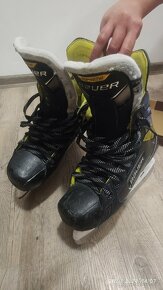 brusle Bauer Supreme 3S (HK) velikost 4,5 (EUR 38) - 3