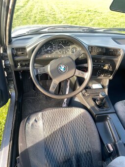 BMW E30 coupe - 3